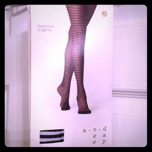 A New Day Black fashion tights M/L 🎀 NWT